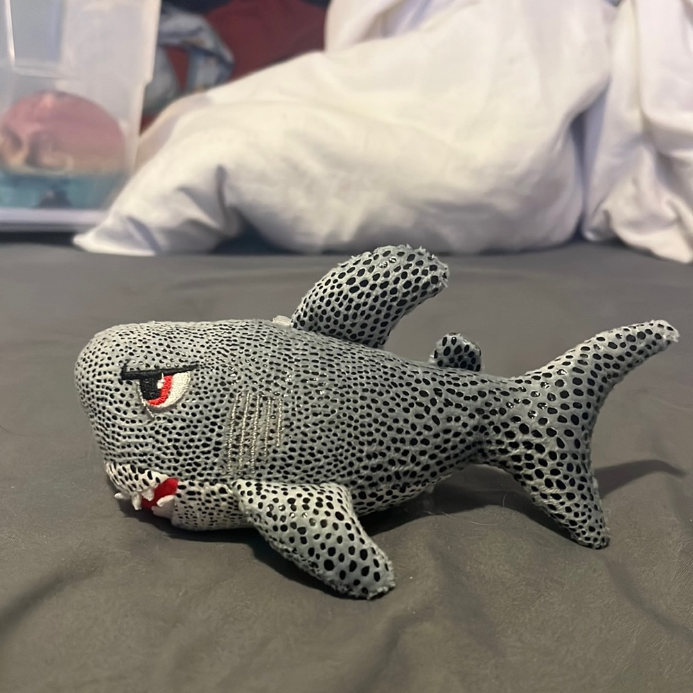 Shark keychain